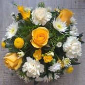 Classic Posy - Yellow & White